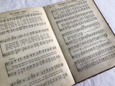 画像8: 1911年 BROTHERHOOD HYMNS 楽譜本　王冠斜め十字  (8)