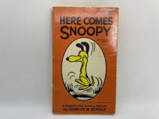 画像1: 1958年 HERE COMES, SNOOPY   PEANUTS スヌーピー　ビンテージコミック  (1)