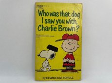 画像1: 1973年  Who was that dog I saw you with,Charlie Brown?  SNOOPY   PEANUTS スヌーピー　ビンテージコミック  (1)