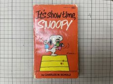 画像9: 1975年　It's show time, SNOOPY  PEANUTS スヌーピー　ビンテージコミック  (9)
