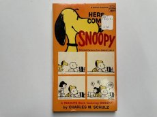 画像1: 1969年 HERE COMES SNOOPY PEANUTS スヌーピー　ビンテージコミック  (1)