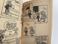 画像9: 1977年 NICE TO SEE YOU, ANDY CAPP! 　ビンテージコミック  アメコミ (9)