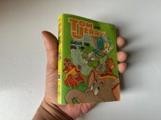 画像7: 1980年 TOM AND JERRY A BIG LITTLE BOOK ハンディコミック (7)