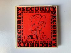 画像1: 1963年 SECURITY IS A THUMB AND A BLANKET スヌーピー　ビンテージコミック SNOOPY  PEANUTS (1)