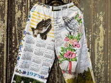 画像2: VINTAGEリメイクパンツ/キッチンクロス・ファブリックカレンダーリメイクパンツ (2)