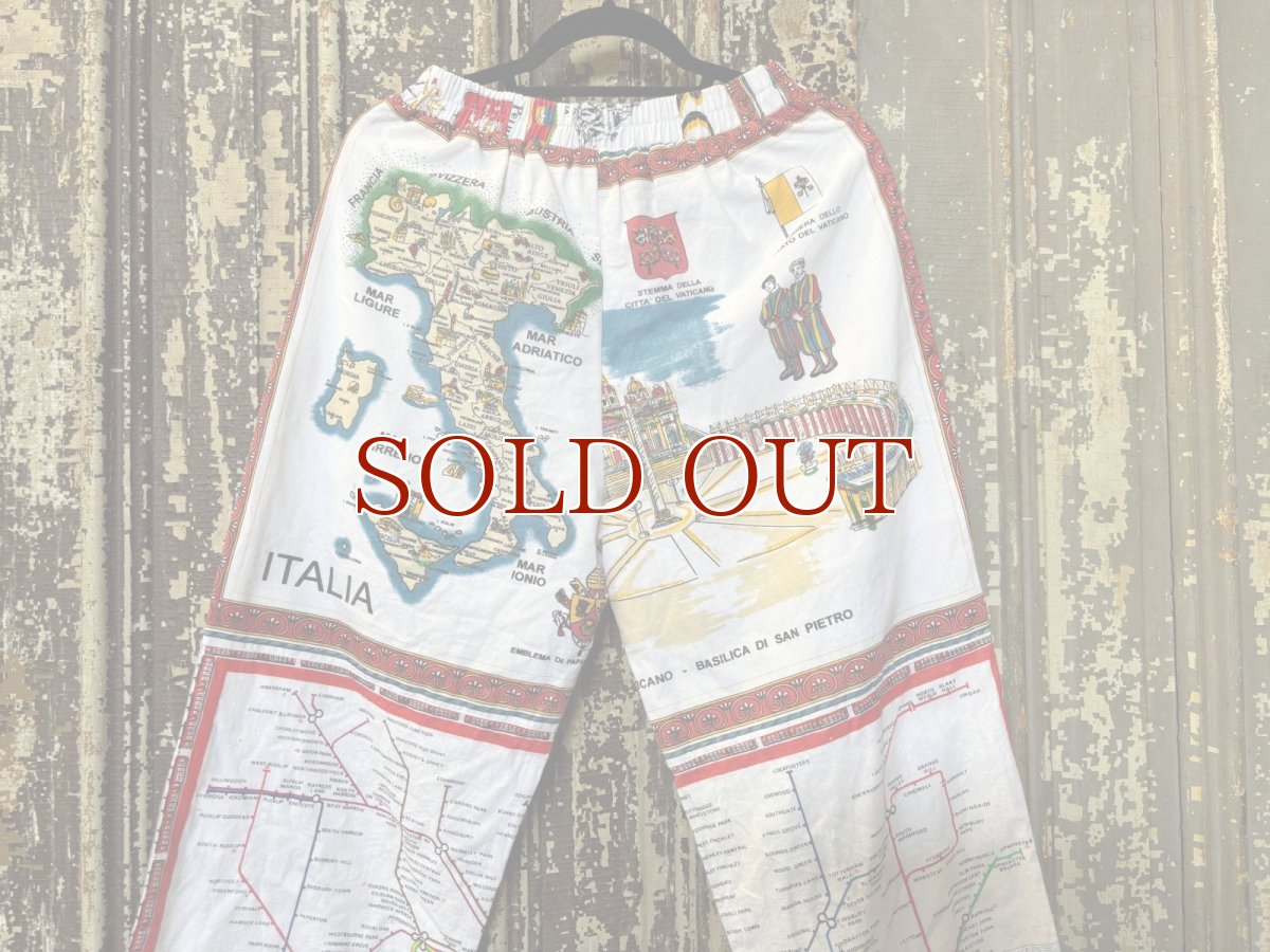 画像2: VINTAGEリメイクパンツ/キッチンクロス・ファブリックカレンダーリメイクパンツ (2)