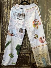 画像4: VINTAGEリメイクパンツ/キッチンクロス・ファブリックカレンダーリメイクパンツ (4)