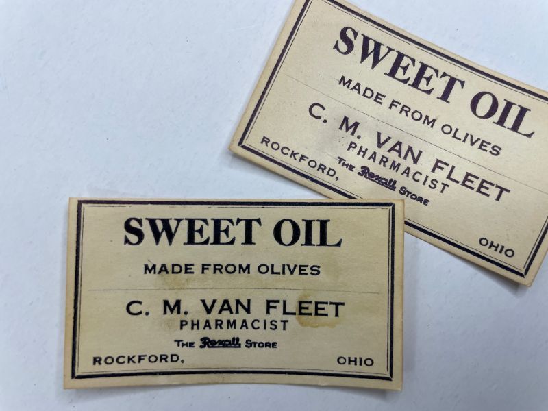 画像1: SWEET OIL ラベル2枚セット  C.M.VAN FLEET (1)