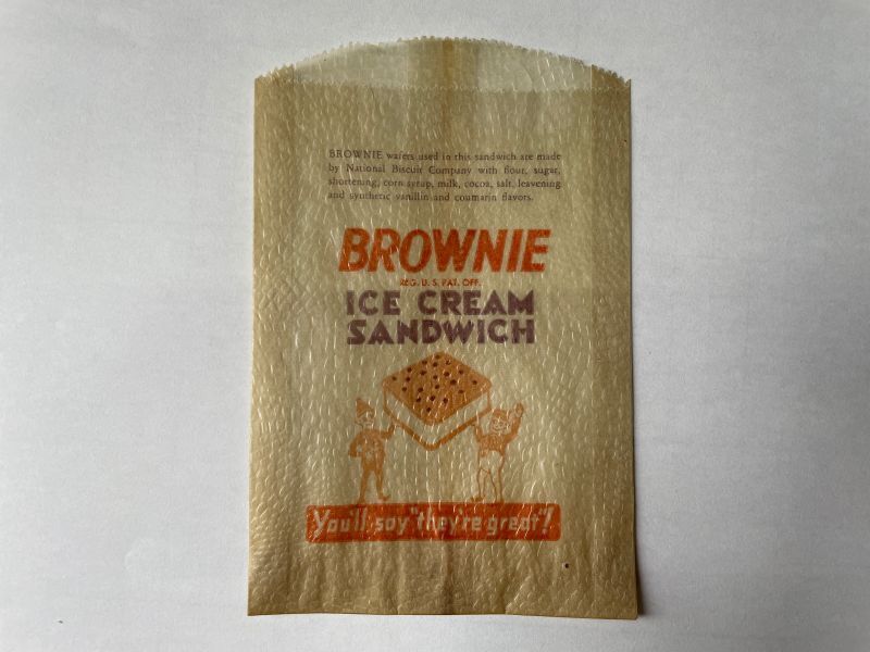 画像1: BROWNIE ICE CREAM SANDWICH ナビスコシャリ紙のお菓子袋 (1)