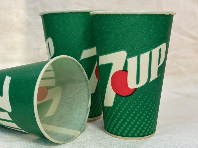 7UP ロウ引きカップ